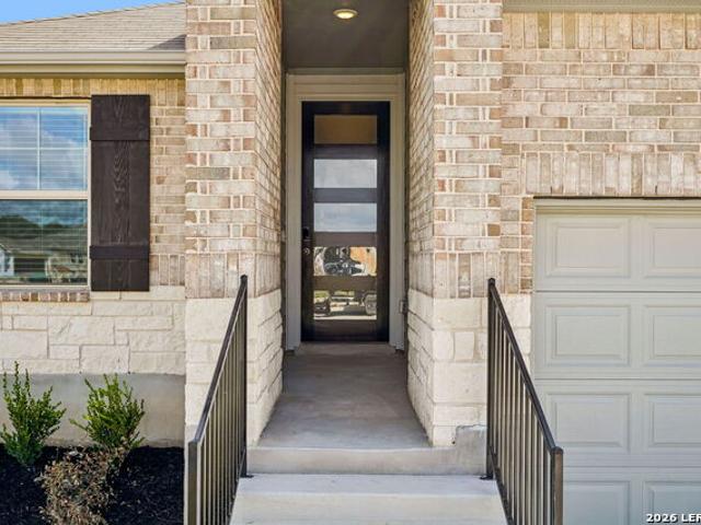 216 Barton Point