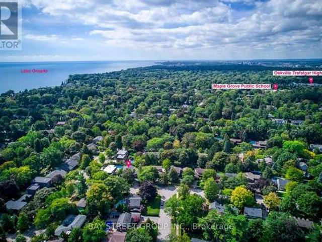 216 Beechfield Road, Oakville, ON, L6J 5H7 house for sale | Listing ID W13805 | Royal LePage