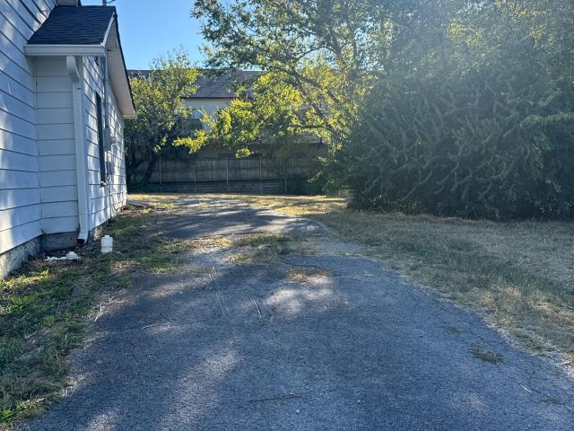 216 Burdock St