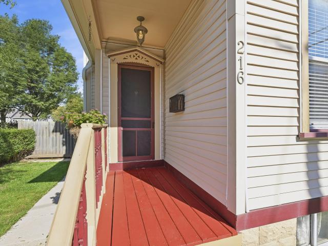 216 E Garfield Ave