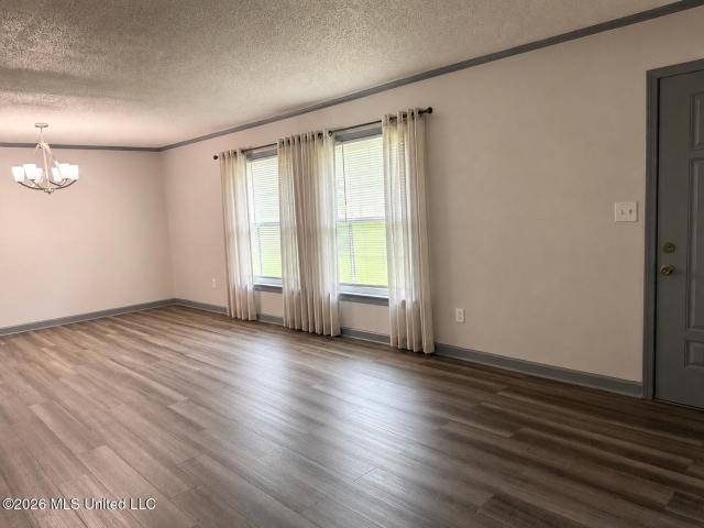 216 E Northside Drive