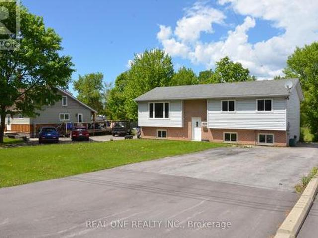 216 Foster Drive, Barrie, ON, L4N 3X8 house for sale | Listing ID S12975 | Royal LePage