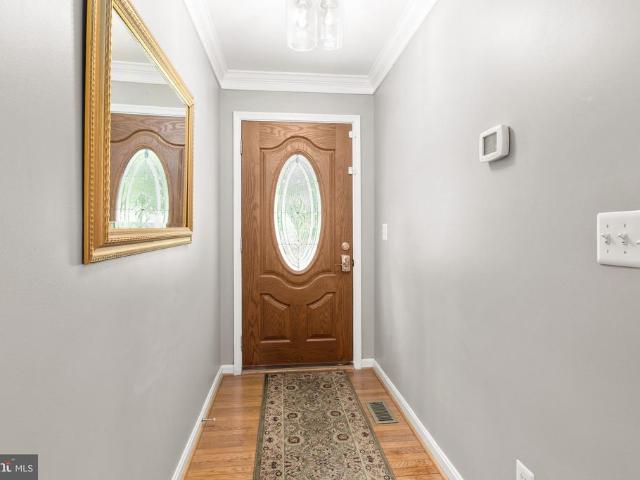 216 Fairfax Lane