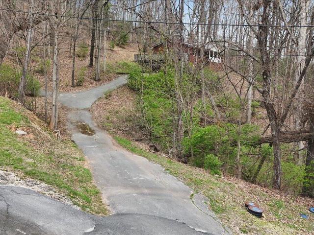 216 Fitzsimmons Hill Road