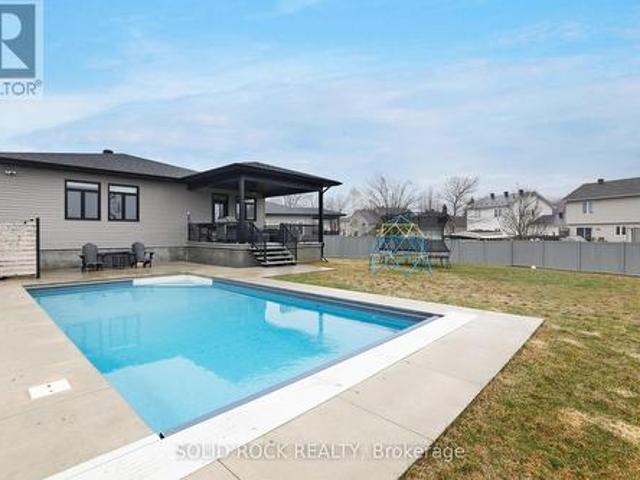 216 Filion Street, Russell, ON, K0A 1W0 house for sale | Listing ID X13241 | Royal LePage
