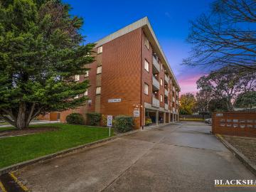 Crestwood, Greater Queanbeyan, Greater Queanbeyan