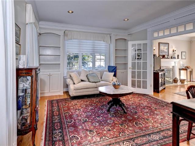 216 Holly Hills DR