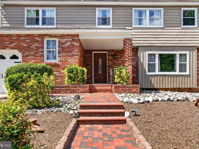 216 Hamilton Road