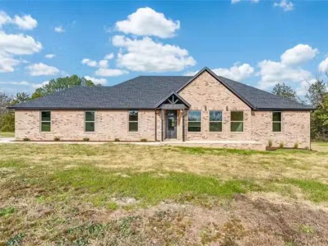 216 ONEAL LN, ELKINS, AR 72727
