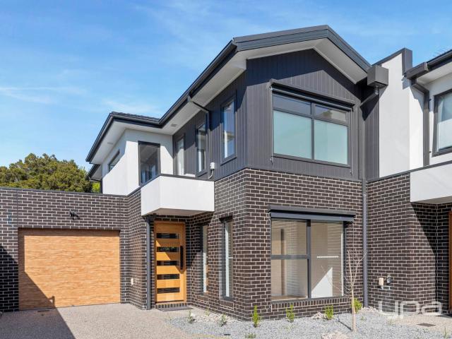 2/16 Lester Avenue, ST ALBANS
