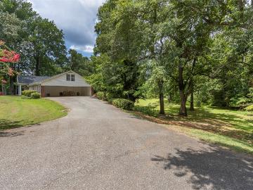 216 Maplewood Road