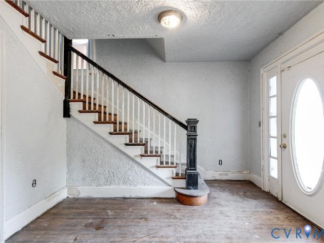 216 N 15th Avenue
