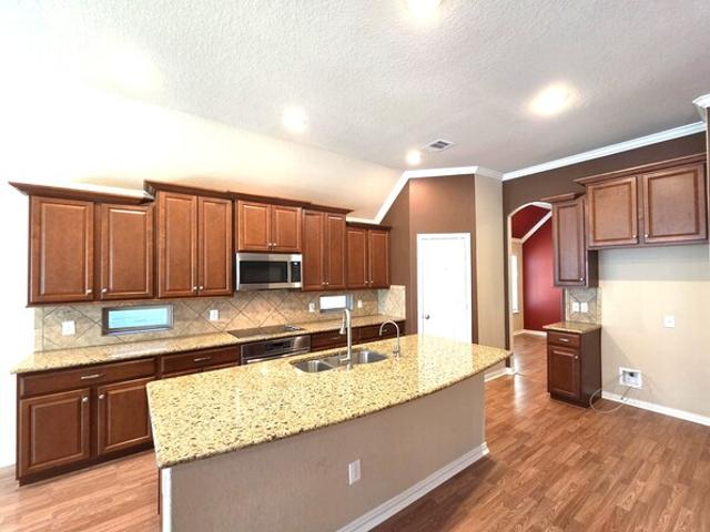 216 Norwood Ct