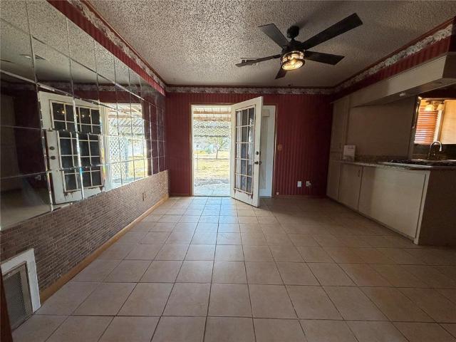 216 S 7th Street