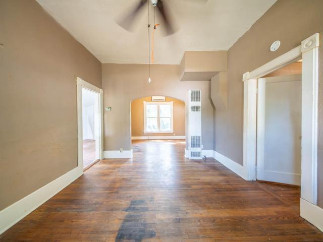 216 S 7th Street