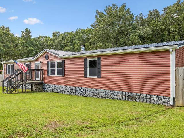 216 Shubert Rd