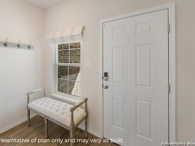 216 Pigeon Green