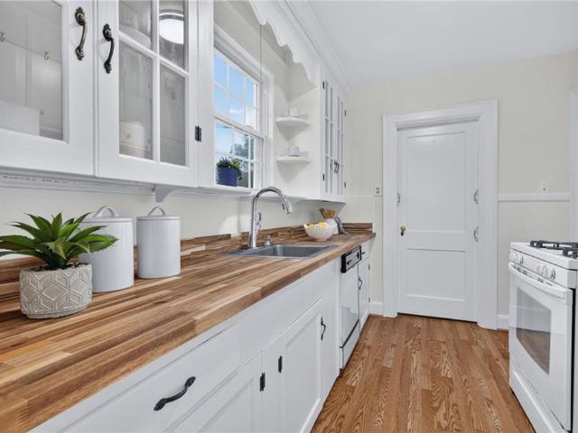 216 Rockbridge RD