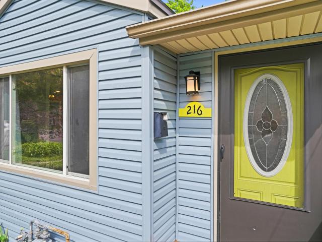 216 ridgeway ave