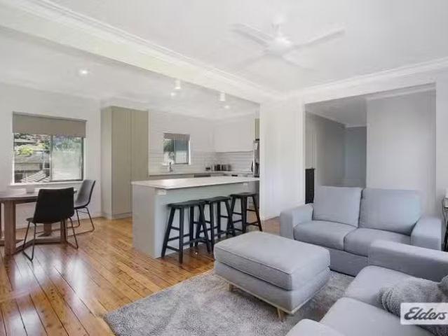 216 Walsh Street, East Albury, NSW 2640