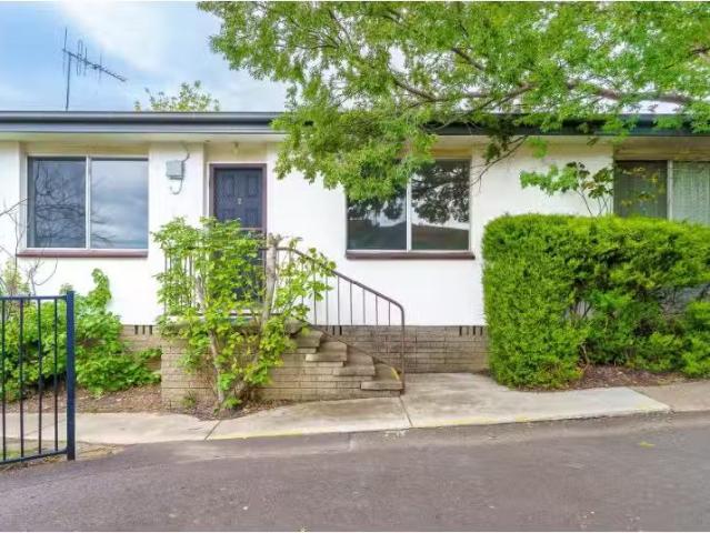 2/16 Wilgabar Way, Karabar Townhouse for rent Listed by Prope.