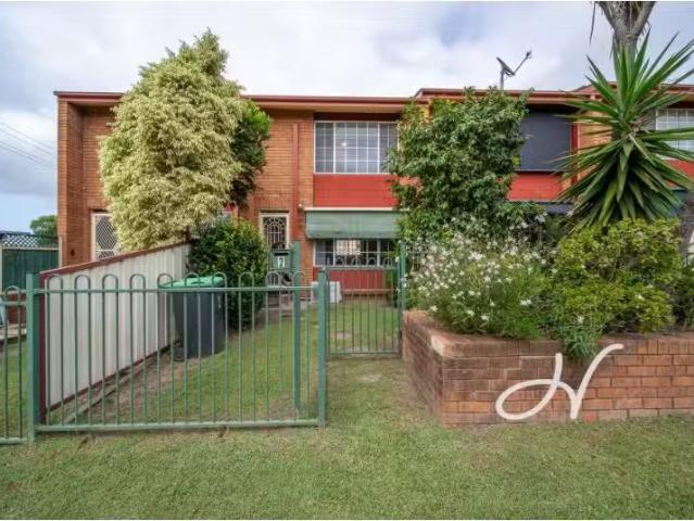 2/16 Victoria Street, MAYFIELD Townhouse for rent Listed by M.