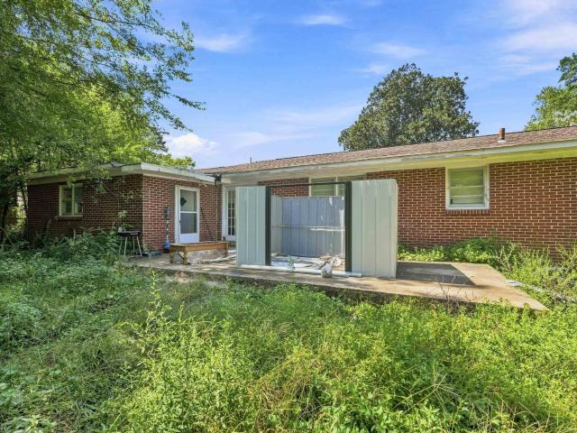 2174 Norwood Blvd
