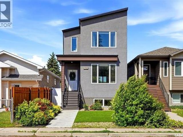 2174 Elliott Street, Regina, SK, S4N 3H2 house for sale | Listing ID SK040950 | Royal LePage