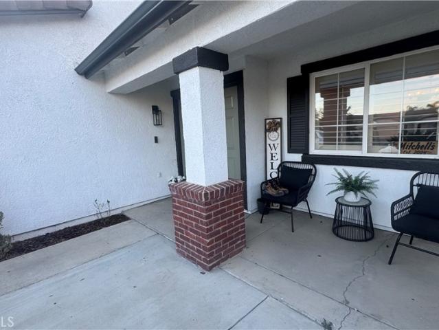 2174 W Picadilly