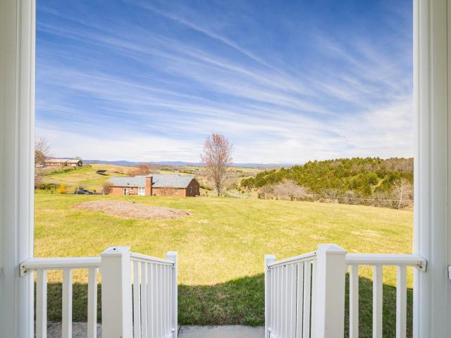 2178 Churchville Ave, Staunton, VA 24401 | MLS #674956