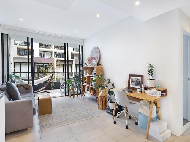 217/19 Minogue Crescent Glebe NSW