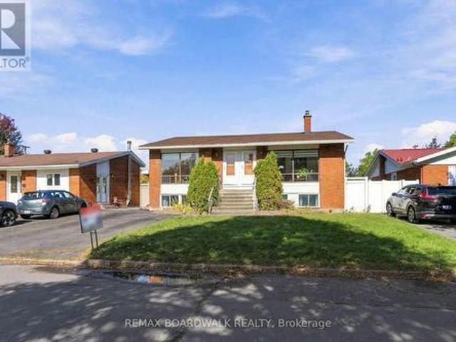 2173 Carnegie Street, Ottawa, ON, K1G 2V4 house for sale | Listing ID X13886 | Royal LePage