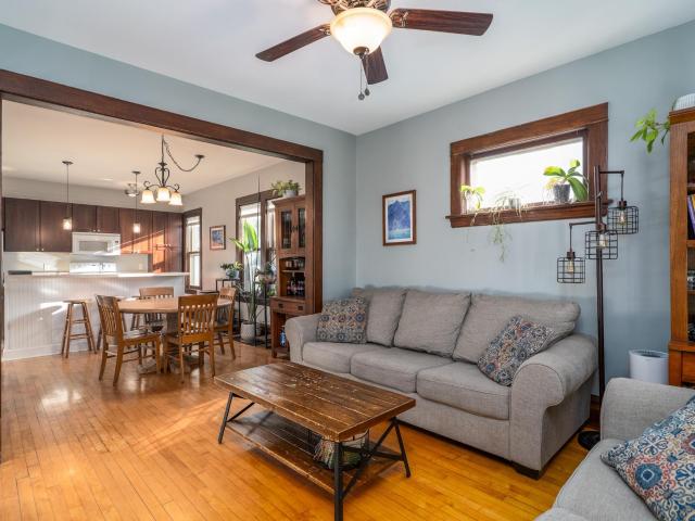 217 3rd Avenue N