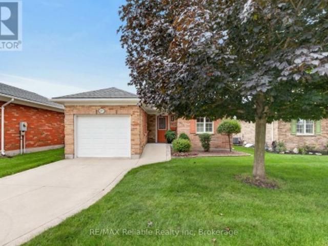 217 Bethune Crescent, Goderich. Town, ON, N7A 4M7 house for sale | Listing ID X13750 | Royal LePage