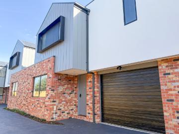 2/17 Bedford Street, Reservoir VIC 3073 Townhouse For Rent | Domain