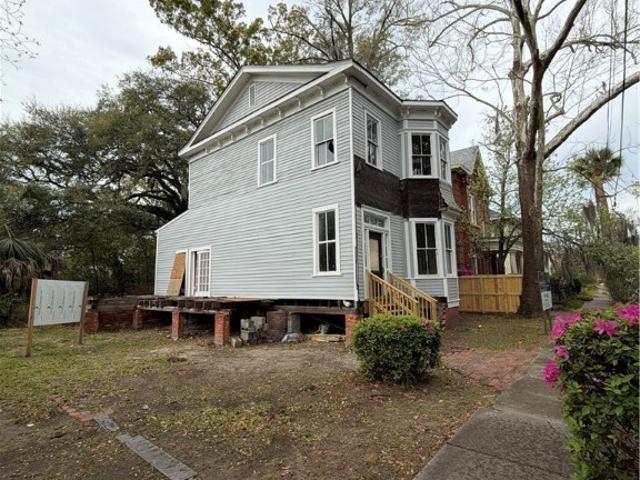 217 E 38th Street