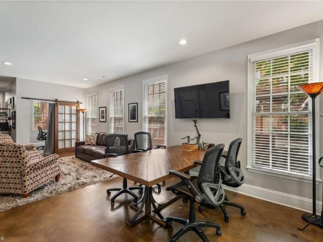 217 E Lewis Street, Greensboro, US, NC