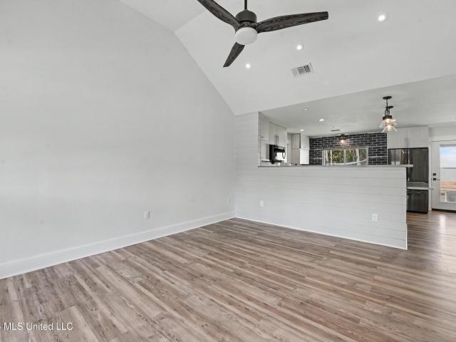 217 Henley Place