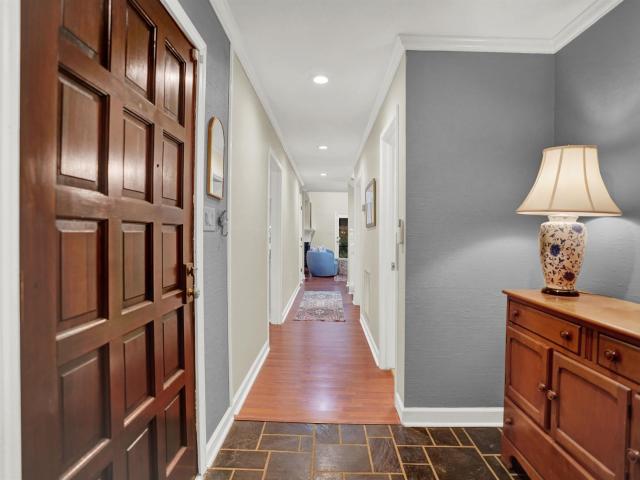 217 Ingleside Way