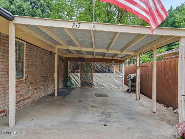 217 Mackie Ln