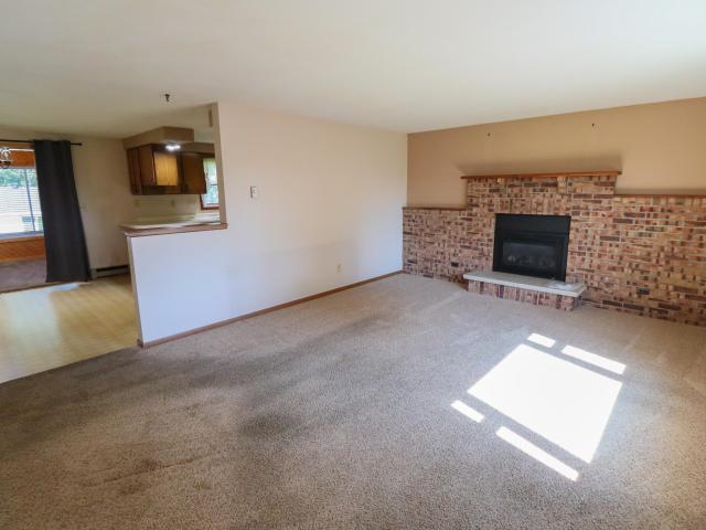 217 Maple Ln
