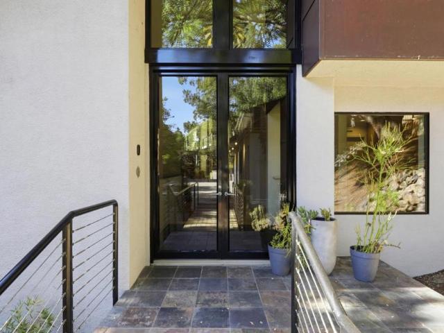217 Mistletoe Road