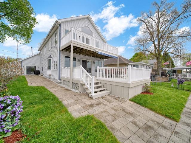 217 N Lakeside Drive