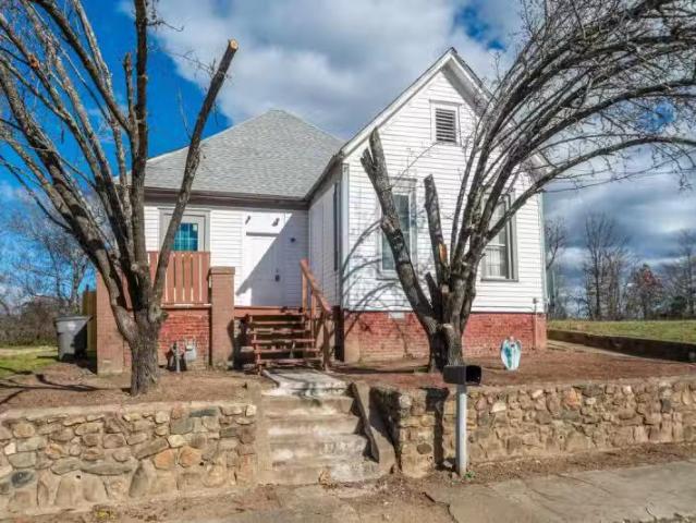 217 PLATEAU ST, HOT SPRINGS, AR 71901
