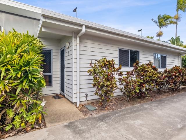 2/17 Rockhampton Road, YEPPOON, QLD 4703