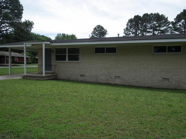 217 Trailwood Drive