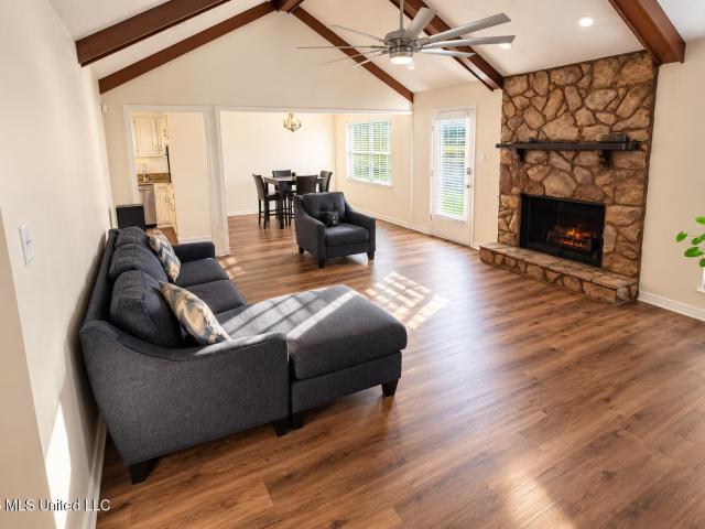 2184 Baywood Drive