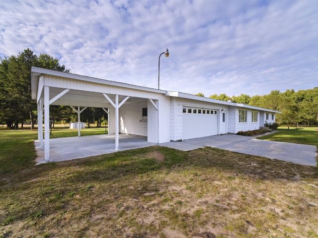 2184 Chippewa Highway