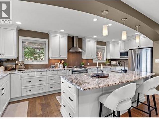 2185 Shannon Way, West Kelowna, BC, V4T 1S2 house for sale | Listing ID 10395 | Royal LePage