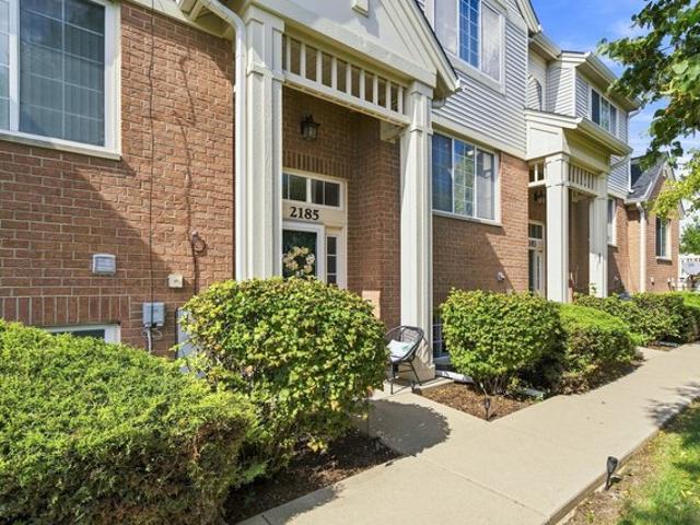 2185 W Concord Ln Unit 2185, Addison, IL 60101